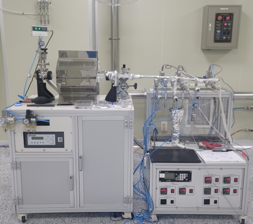 Atomic la<x>yer Depostion System (ALD)