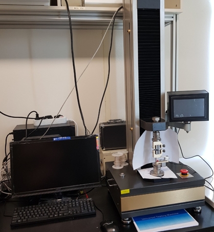 Universal Testing Machine (UTM)